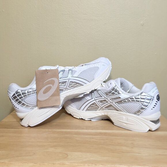 Asics Gel-Nimbus 10.1 White Pure Silver 1203A761-100 Men\'s Size 9 Women\'s 10.5 main image 4
